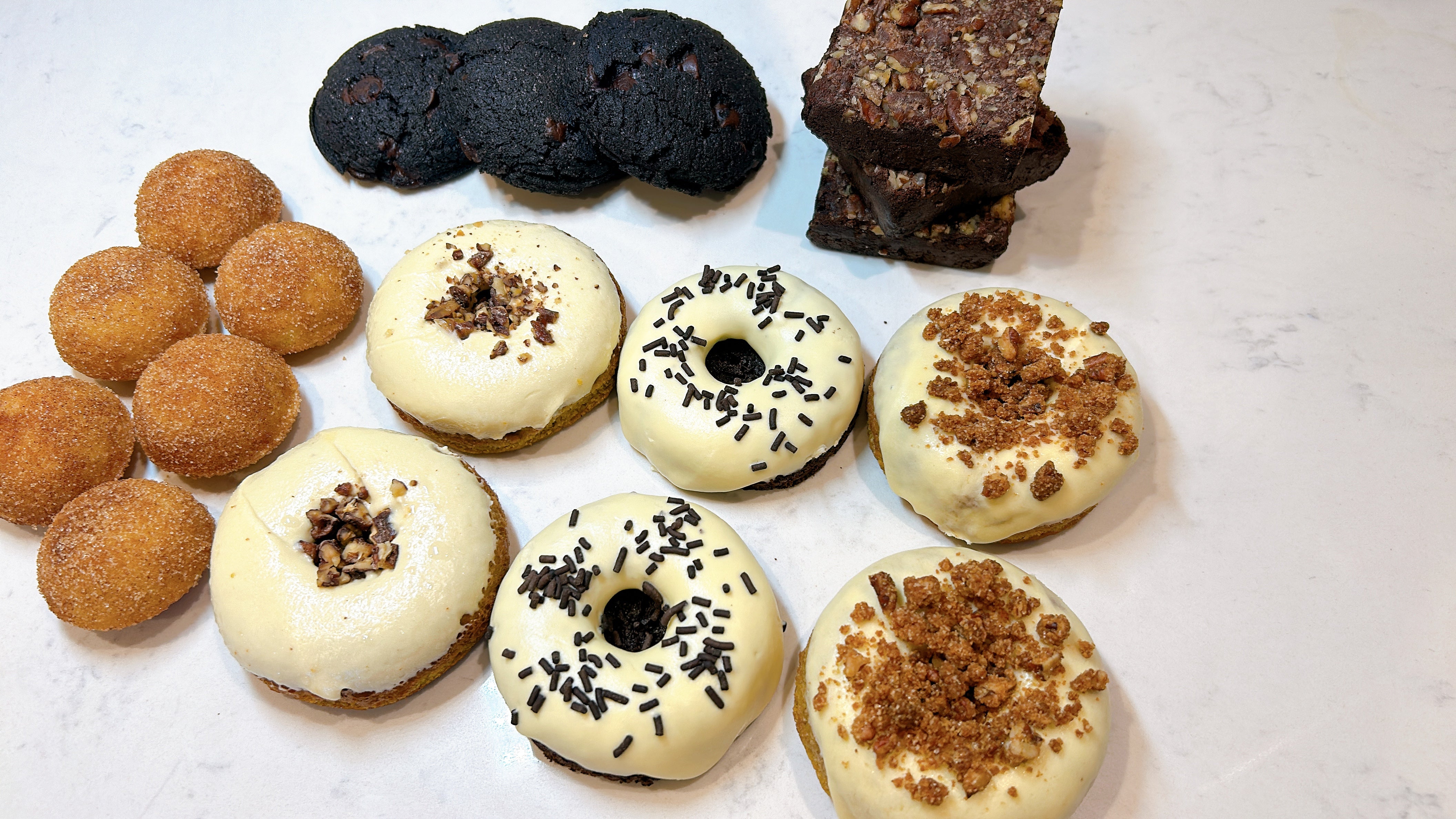 Fall Flavors PART 2 - VIP Box (6 special donuts, 3 cookies, 3 brownies, 6 donut holes)