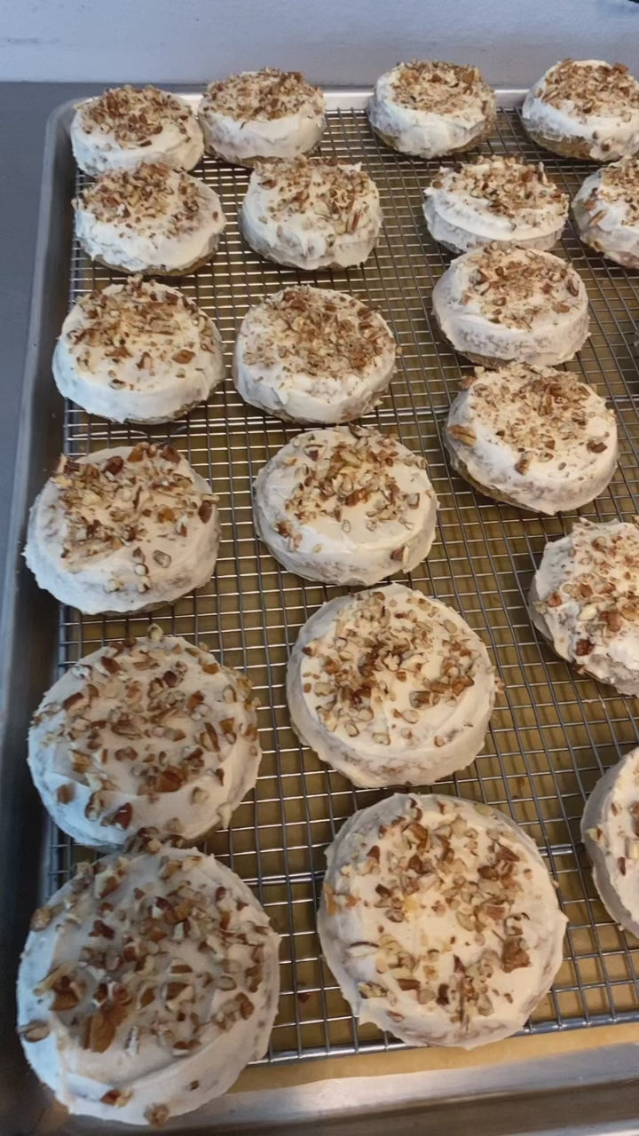 carrot cake donut